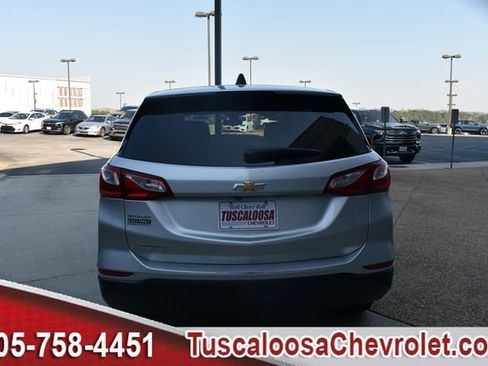 Used 2021 Chevrolet Equinox LS w/ LS Convenience Package image 8