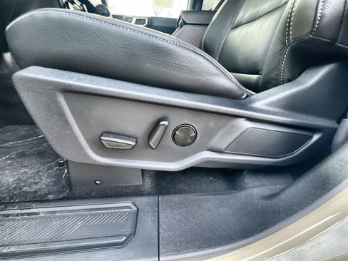 New 2025 Ford Bronco Outer Banks image 14