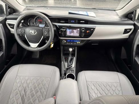 Used 2015 Toyota Corolla LE FWD image 20