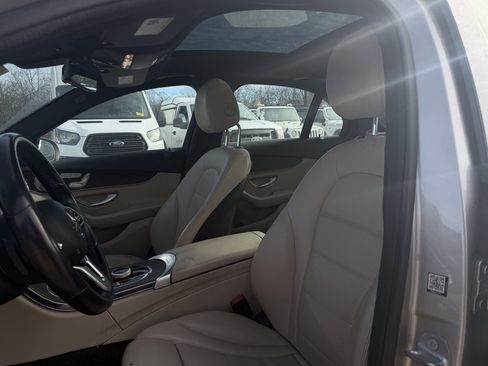 Used 2019 Mercedes-Benz C 300 4MATIC Sedan image 6