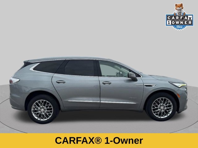 Used 2023 Buick Enclave Avenir w/ Avenir Technology Package AWD/4WD image 3