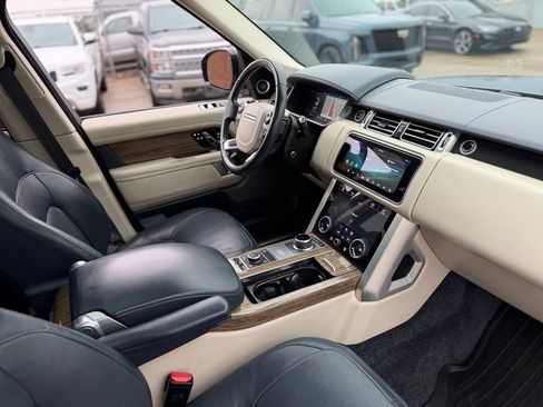 Used 2019 Land Rover Range Rover HSE image 15