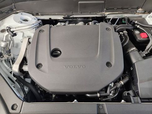 New 2026 Volvo XC90 B6 Plus w/ Protection Package Premier AWD/4WD image 33