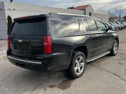 Used 2018 Chevrolet Suburban Premier image 5