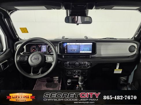 New 2025 Jeep Gladiator Sport image 28