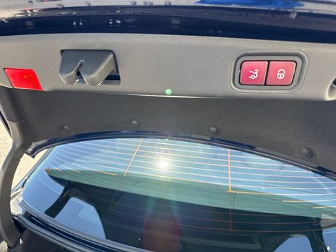 Used 2019 Mercedes-Benz E 300 image 13