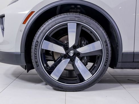 New 2026 Porsche Macan 4 Electric image 28