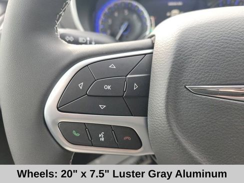 New 2026 Chrysler Pacifica Select image 12