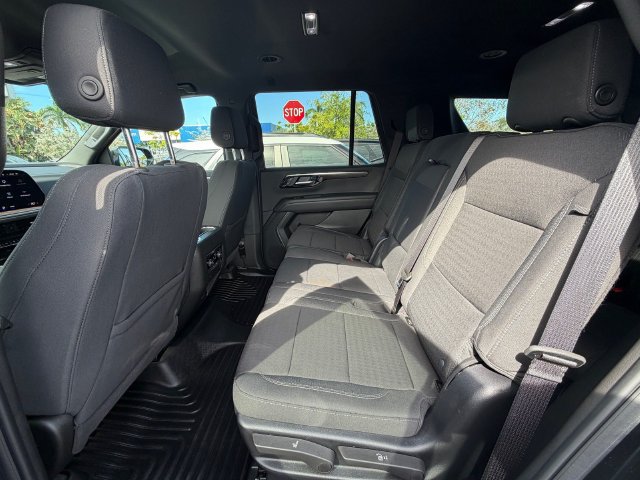 Used 2025 Chevrolet Tahoe LS RWD image 12