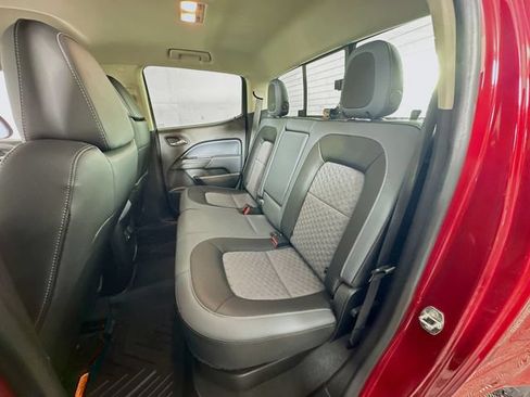 Used 2021 Chevrolet Colorado Z71 AWD/4WD image 28