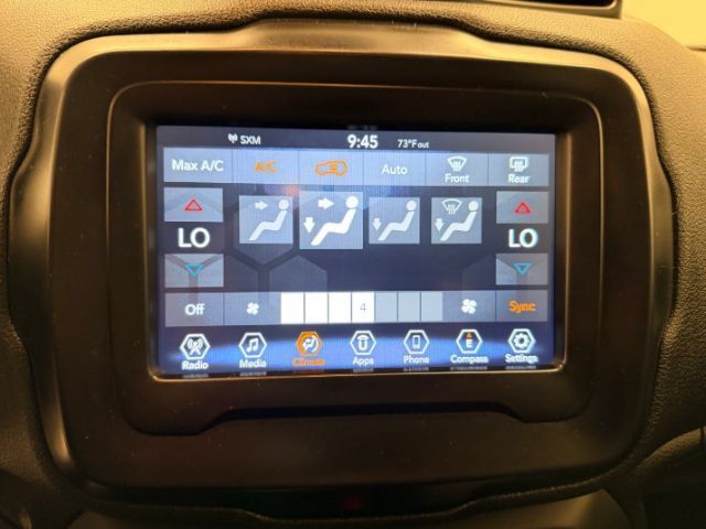 Used 2018 Jeep Renegade Latitude AWD/4WD image 13