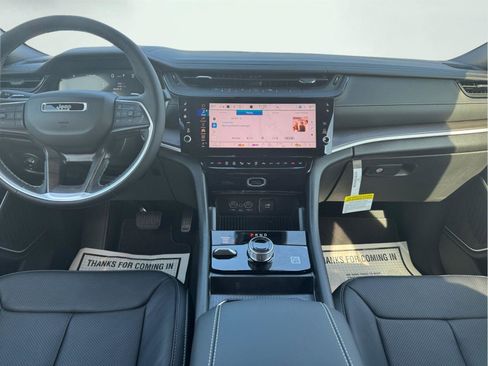 New 2026 Jeep Grand Cherokee Limited AWD/4WD image 10