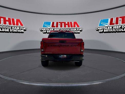 Used 2025 Chevrolet Colorado Trail Boss AWD/4WD image 7