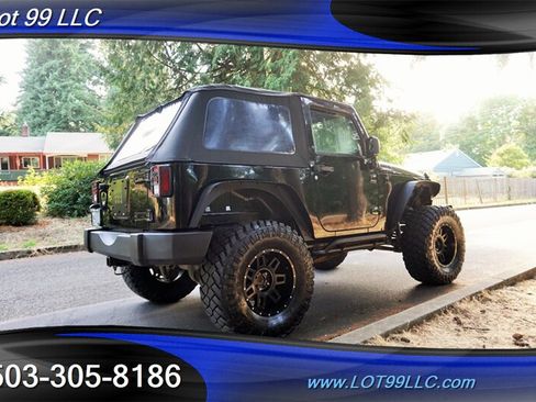 Used 2007 Jeep Wrangler Sahara w/ Dual Top Group AWD/4WD image 9