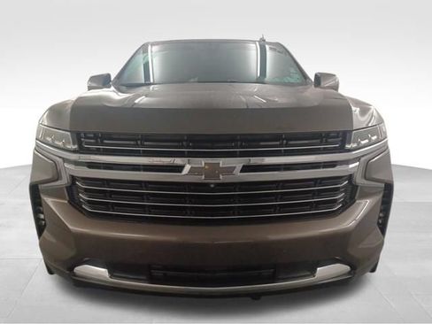 Used 2021 Chevrolet Tahoe LT w/ LT Signature Package RWD image 2