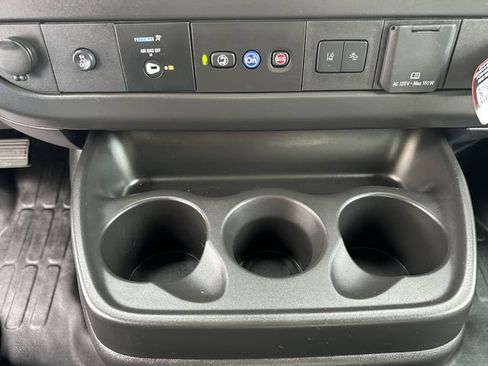 Used 2025 Chevrolet Express 2500 Extended w/ Communications Package RWD image 25