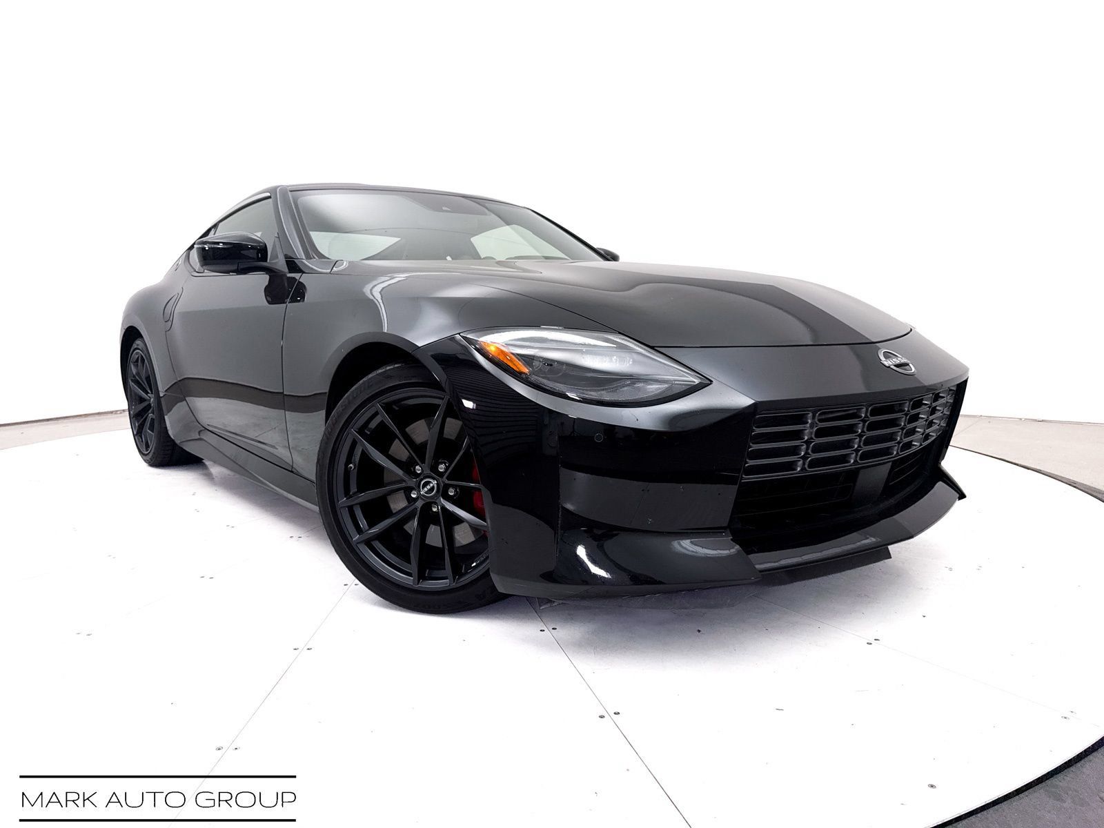 Used 2024 Nissan Z Performance w/ Floor Mat Package RWD image 2