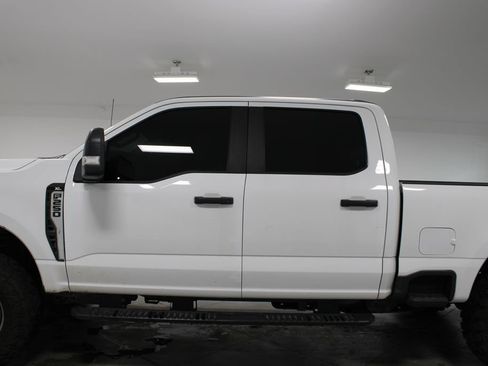 Used 2024 Ford F250 XL w/ XL Off-Road Package AWD/4WD image 6