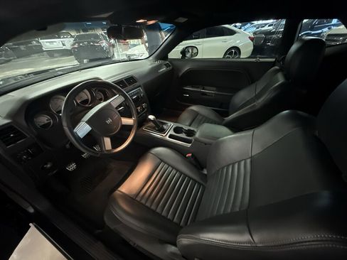 Used 2009 Dodge Challenger R/T RWD image 15