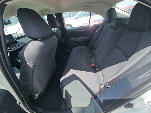 Used 2022 Toyota Corolla LE image 13