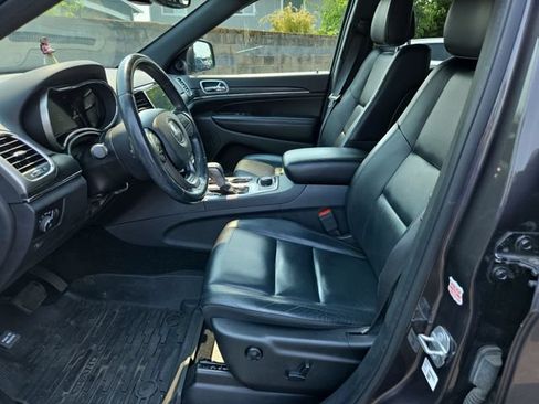 Used 2019 Jeep Grand Cherokee Limited AWD/4WD image 10