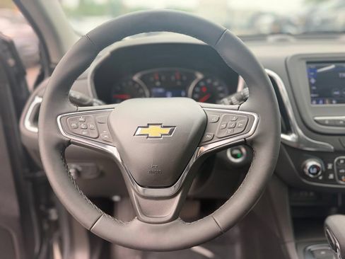 Used 2024 Chevrolet Equinox LT AWD/4WD image 13
