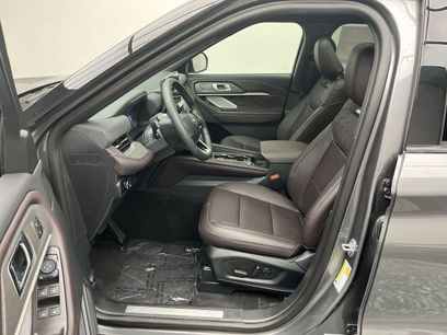 New 2027 Ford Explorer Platinum w/ LUX Leather Package