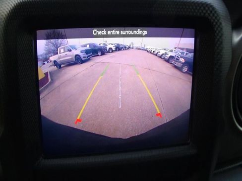 Used 2019 Jeep Wrangler Unlimited Sport S image 25