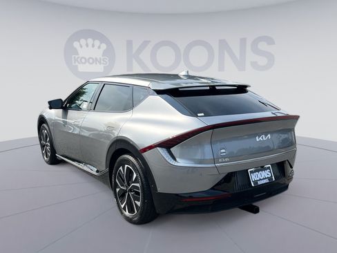 Used 2022 Kia EV6 Wind w/ Wind Technology Package AWD/4WD image 4