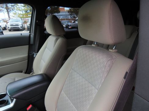 Used 2011 Ford Explorer XLT w/ 201A Rapid Spec Order Code image 24