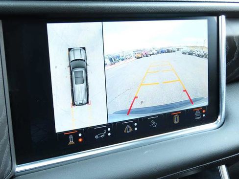 Used 2023 GMC Yukon XL Denali w/ Denali Reserve Package image 32