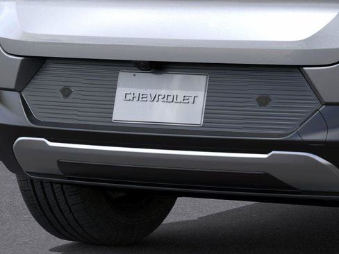 New 2025 Chevrolet Equinox EV LT image 14