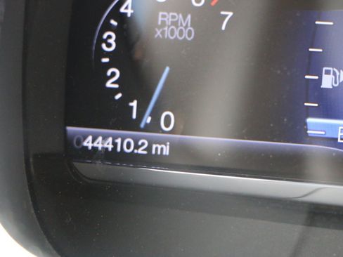 Used 2014 Ford Taurus SEL w/ Equipment Group 201A FWD image 30