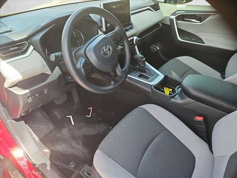 Used 2025 Toyota RAV4 XLE FWD image 11