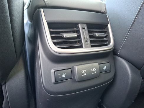 Used 2020 Subaru Outback Limited image 11