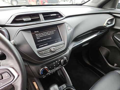 Used 2022 Chevrolet TrailBlazer ACTIV image 17