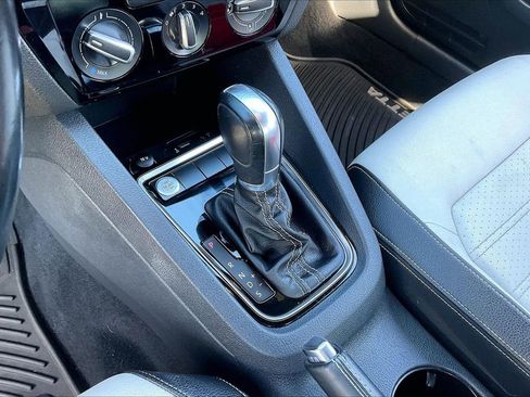 Used 2016 Volkswagen Jetta Sport image 30