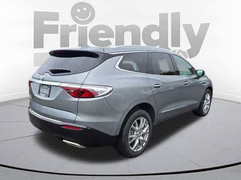Used 2023 Buick Enclave Essence w/ Experience Buick Package image 5