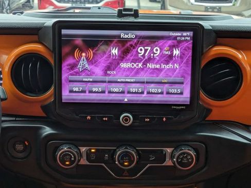 Used 2018 Jeep Wrangler Unlimited Sport S AWD/4WD image 19