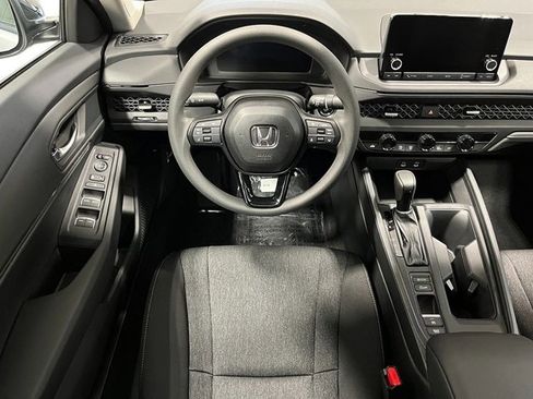 New 2025 Honda Accord SE image 18