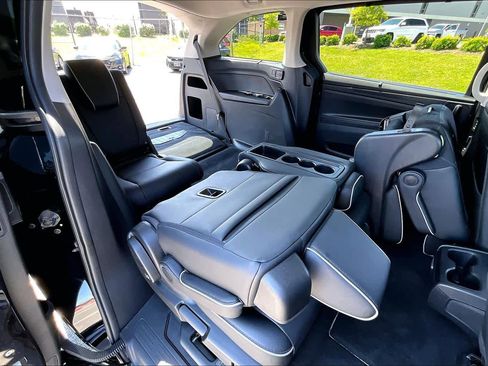 Certified 2025 Honda Odyssey Touring image 21