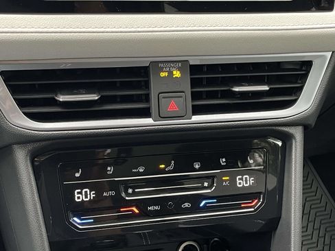 New 2026 Volkswagen Taos SEL AWD/4WD image 28
