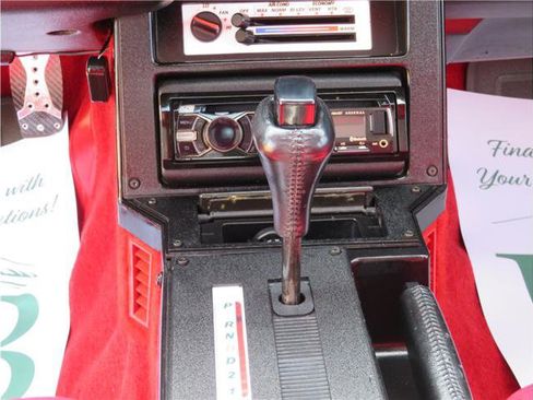 Used 1990 Chevrolet Camaro IROC-Z RWD image 8