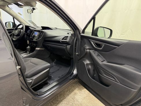 Used 2020 Subaru Forester AWD/4WD image 25