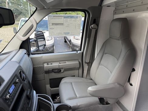 New 2027 Ford E-350 and Econoline 350 Super Duty w/ Power Equipment Group RWD image 19
