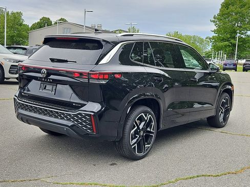 New 2026 Volkswagen Tiguan SEL R-Line AWD/4WD image 3
