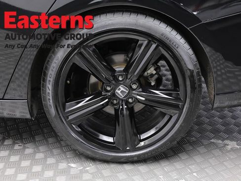 Used 2025 Honda Accord Sport image 8