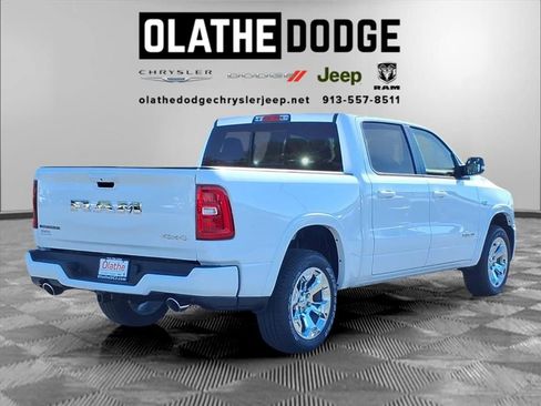 New 2026 RAM 1500 Big Horn AWD/4WD image 6