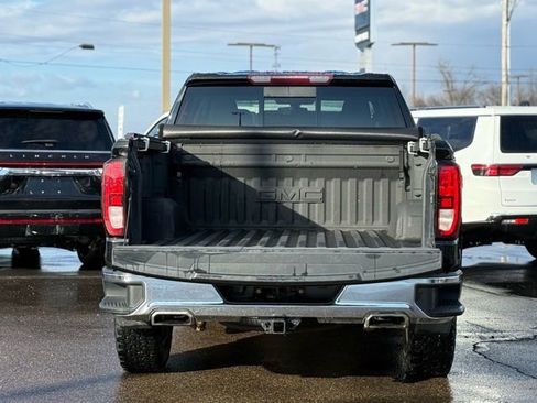 Used 2020 GMC Sierra 1500 SLE w/ SLE Value Package image 31