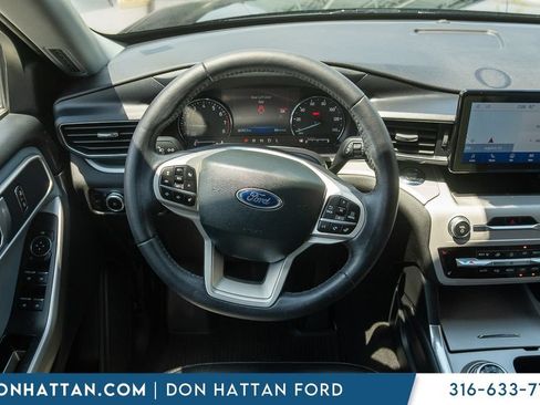 Used 2023 Ford Explorer XLT w/ Equipment Group 202A AWD/4WD image 5